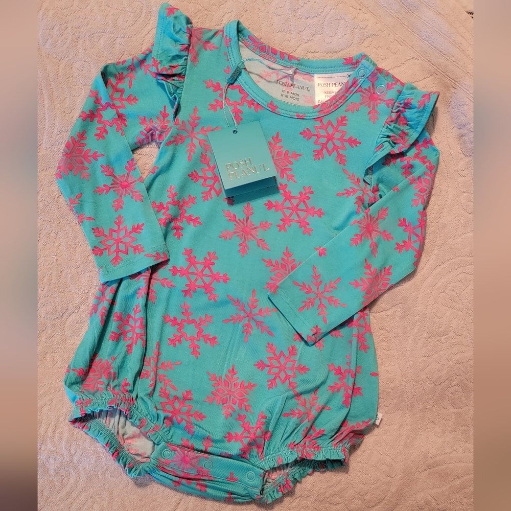 ❄️Posh Peanut Snowflake Romper